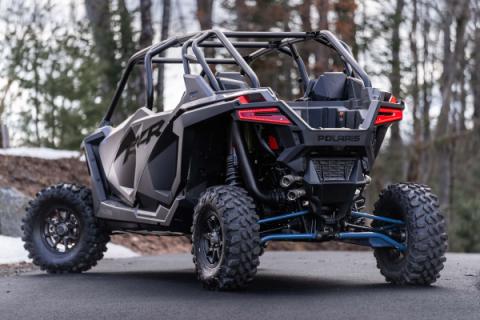 20-Up Polaris RZR PRO XP Slip-on Active Exhaust Dual Outlet with Carbon Fiber Tips Performance Series MBRP