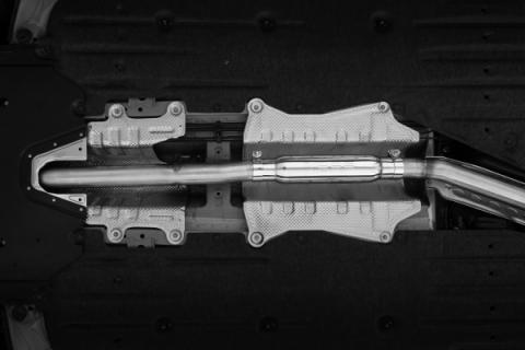 23-Up Honda Civic Type R 2.0L 3 Inch Cat-Back Exhaust System Armor Pro T304 Stainless Steel Triple Center Outlet with Carbon Fiber Tips Active Exhaust MBRP