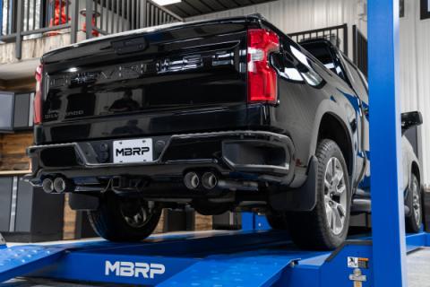 3.0 inch Cat-Back 2.5 inch Dual Split Rear Quad Carbon Fiber Tips 4.0 inch OD 19-up Silverado/Sierra 1500 Dual Out MBRP