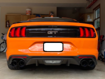 Cat Back Exhaust System 18-Pres Mustang GT Split Rear Quad Exit 3 in Quad 304 Stainless Steel Black Coated Tips Incl Hardware/Mid Muffler/X Pipe 409 Stainless Steel Natural Finish Pypes Exhaust